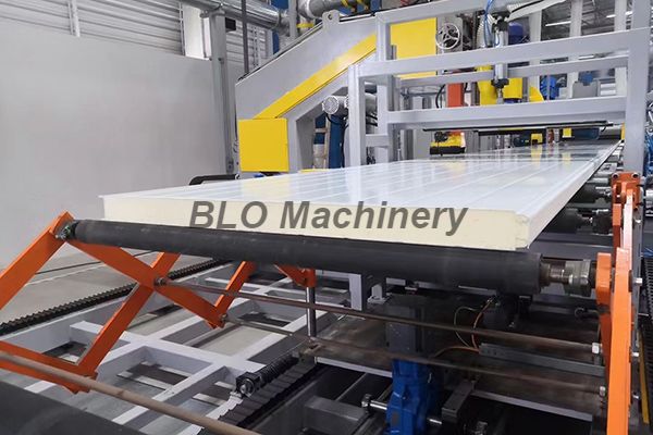 Qu’est-ce que le panneau sandwich en polyur&eacute;thane ? Un guide complet