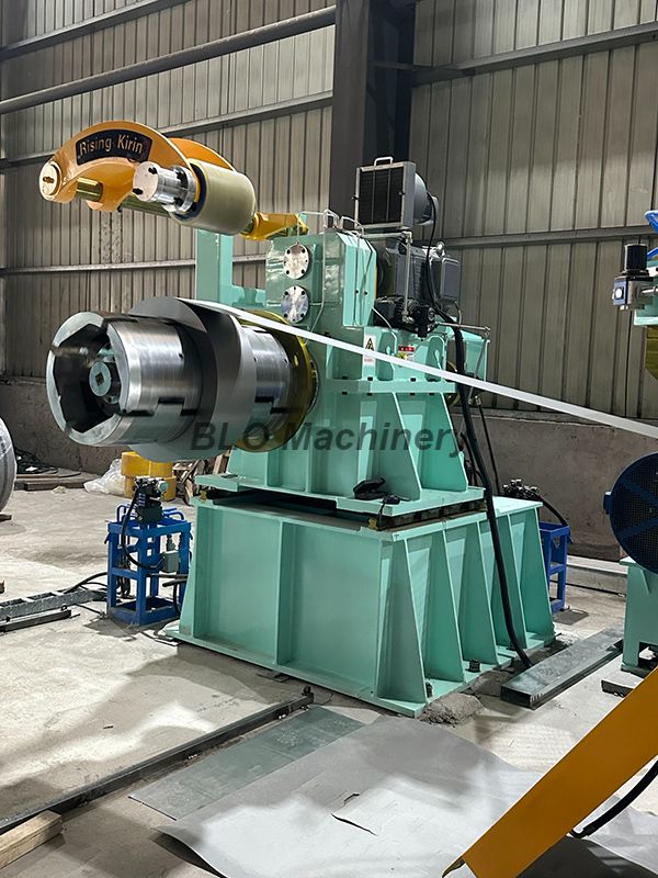 0-40m / dak Hızla Boy Hattına Kesilmiş 1-6mm Otomatik &Ccedil;elik Metal Rulo