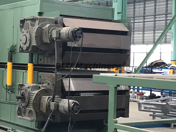 Linia do ciągłej produkcji płyt warstwowych Rockwool